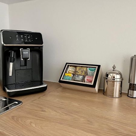 Zentrale Wohlfuehloase Apartment Wina Bagian luar foto